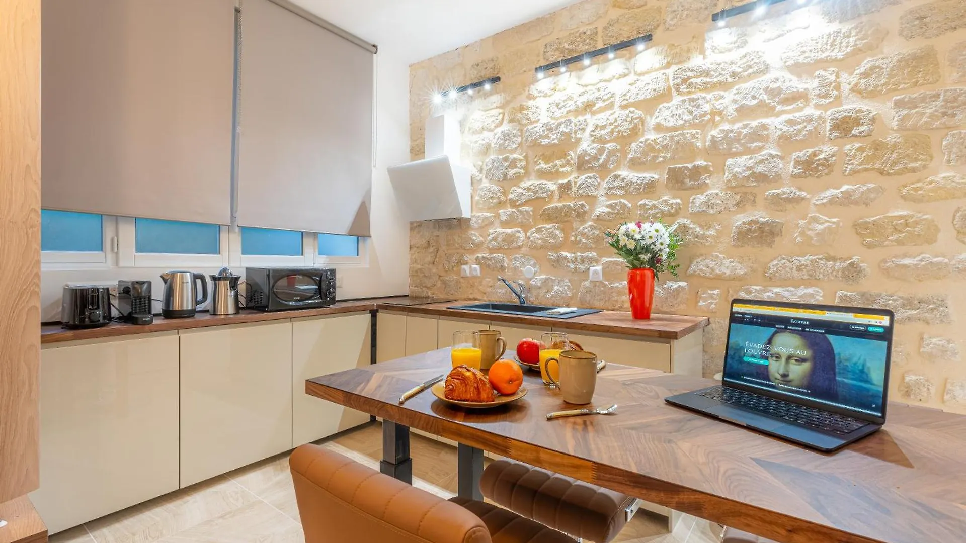 New Gorgeous Flat-central Area *